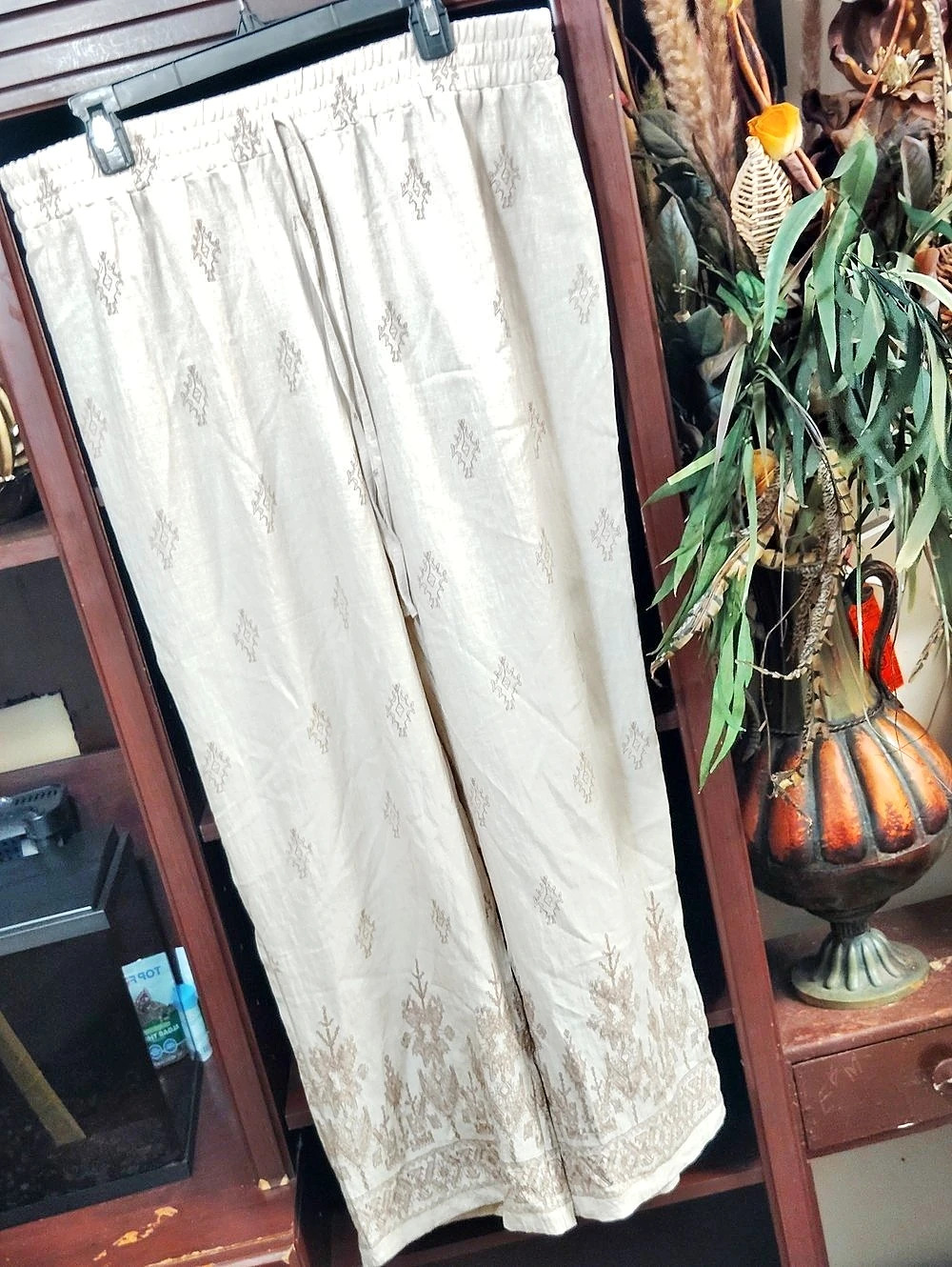 New York Clothing Company Wide Leg Embroidered Pants in Cream Size 1X